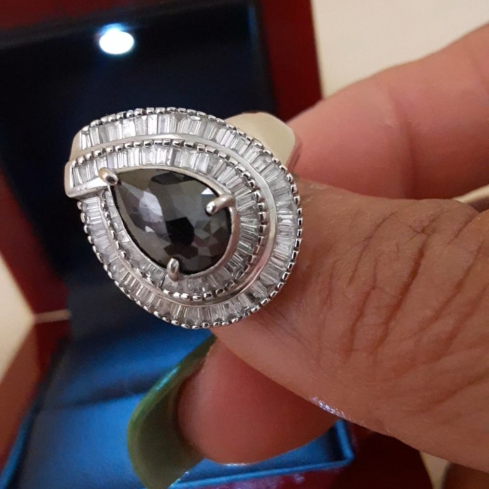 2.2 Carats Rare Pear Cut Black Diamond 18K White Gold Ring - Picture 4 of 9